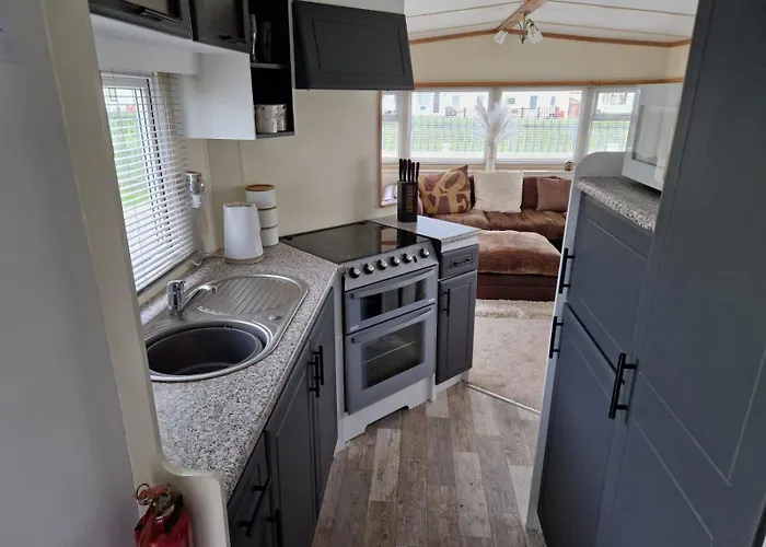 Browns Caravan Rentals, Ingoldmells 4 Berth Caravan Silver Beach